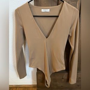 Aritzia bodysuit size small